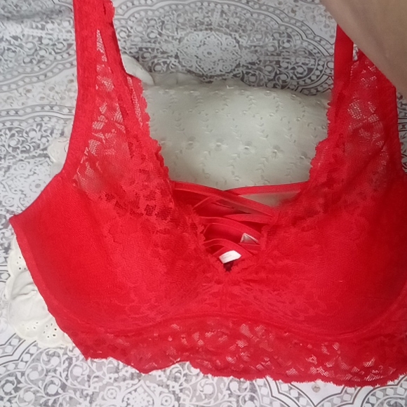 Pink! Red lace push up bralette - Picture 8 of 9
